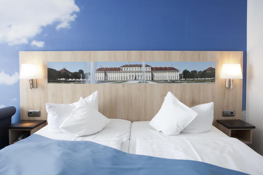 Hotel Blauer Karpfen Oberschleißheim Quarto foto