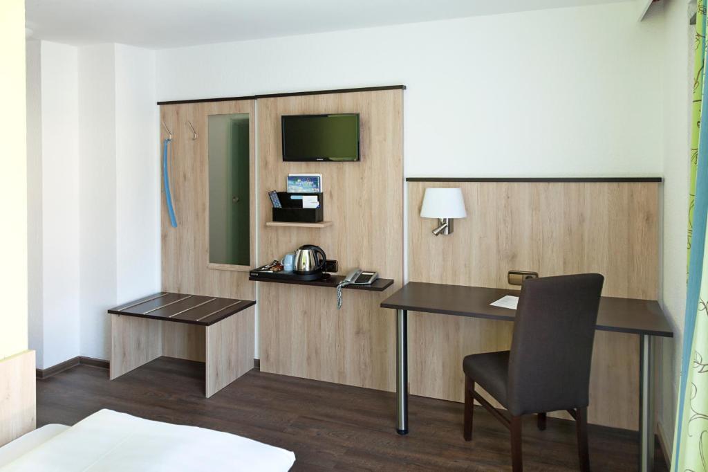 Hotel Blauer Karpfen Oberschleißheim Quarto foto